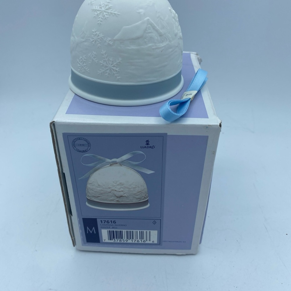 Lladro 1994 Collector Society winter  Bell Porcelain Ornament Retired With Box